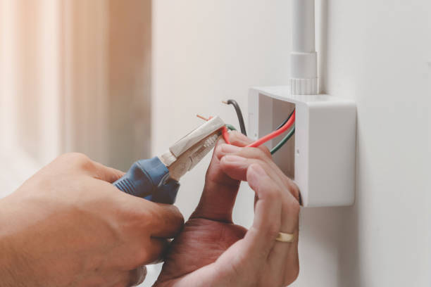 Professional Electrician in Elyria, OH